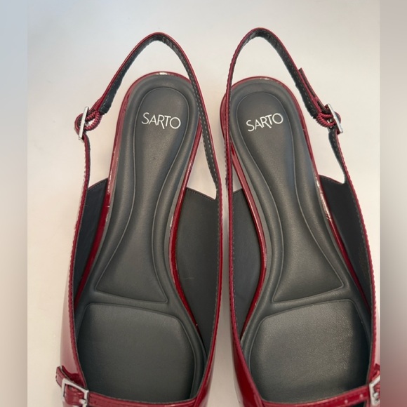 Red Heels - Picture 8 of 15